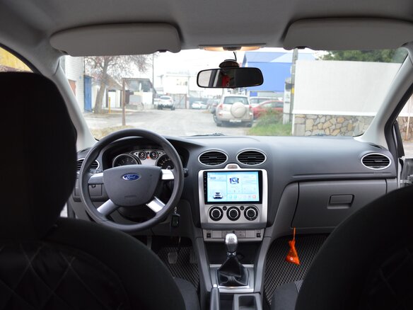 2010 Ford Focus II Рестайлинг, серебристый, 890000 рублей - вид 8