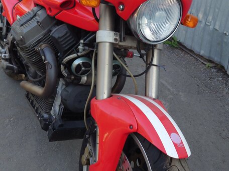 1996 Moto Guzzi V 10 Centauro, красный, 399000 рублей, вид 4