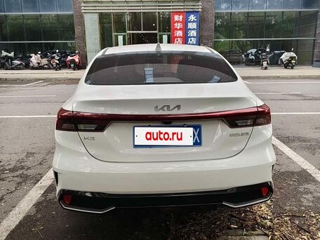 2023 Kia K3 II (China Market) Рестайлинг, белый, 1599999 рублей, вид 3