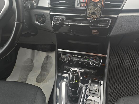 2018 BMW 2 серии Gran Tourer Gran Tourer 218d F46 Рестайлинг, белый, 1950000 рублей - вид 5