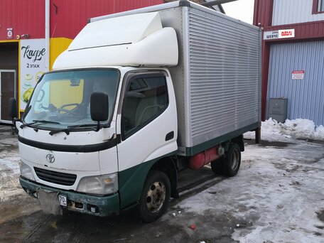 2003 Toyota Dyna, белый, 1889000 рублей, вид 2