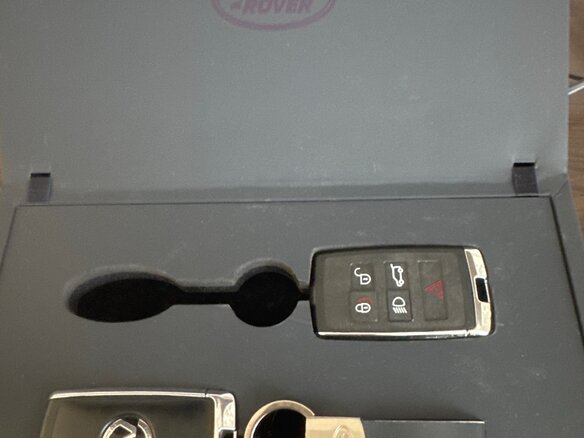 2020 Land Rover Range Rover IV Рестайлинг, чёрный, 11888000 рублей - вид 20