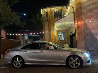 2015 Mercedes-Benz CLS 350 BlueTEC II (C218) Рестайлинг, серебристый, 4000000 рублей, вид 2