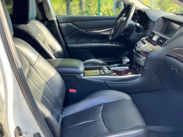 2013 Infiniti M M37 IV, белый - вид 10