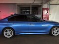 2016 BMW 3 серии 320i xDrive VI (F3x) Рестайлинг, синий - вид 1
