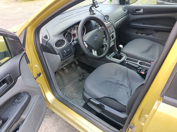 2008 Ford Focus II Рестайлинг, жёлтый, 370000 рублей - вид 7