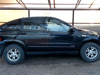 2008 SsangYong Actyon 4-speed I, чёрный, 800000 рублей, вид 2