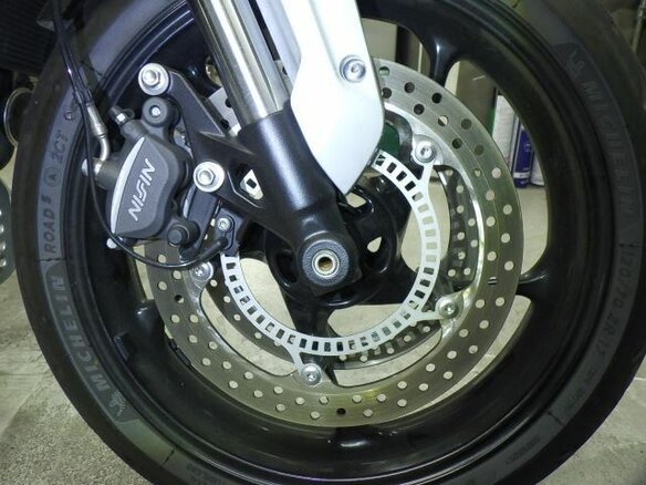 2024 Triumph Trident 660, белый, 490300 рублей - вид 9