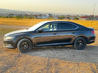 2015 Skoda Superb III, чёрный, 1800000 рублей, вид 4