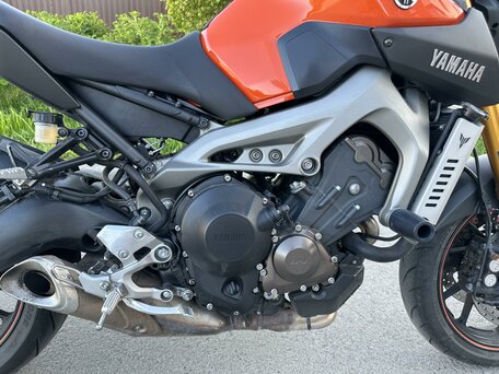2014 Yamaha MT-09 (FZ-09), оранжевый, 635000 рублей, вид 3