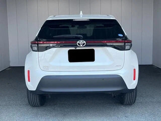2022 Toyota Yaris Cross I, белый, 1452000 рублей, вид 3
