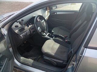 2011 Opel Astra H Рестайлинг, серый, 445000 рублей, вид 5