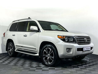 2014 Toyota Land Cruiser 200 Series Рестайлинг 1, белый, 4067415 рублей, вид 3