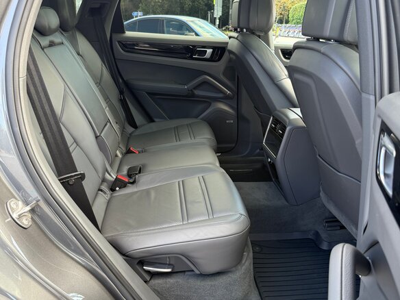 2018 Porsche Cayenne III, серый, 6900000 рублей - вид 17