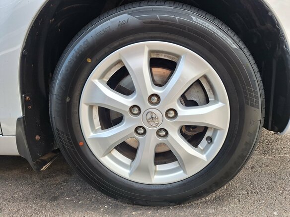 2011 Toyota Camry VI (XV40) Рестайлинг, серебристый - вид 11