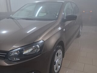 2014 Volkswagen Polo V, коричневый, 900000 рублей, вид 1
