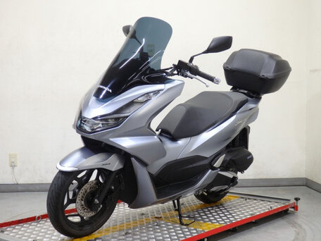 2021 Honda PCX 125, серебристый, 293000 рублей, вид 1