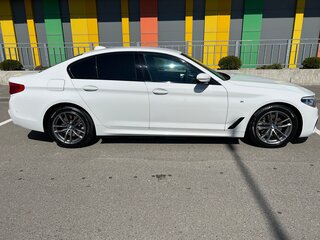 2020 BMW 5 серии 520d xDrive VII (G30/G31/G38), белый, 3111000 рублей, вид 5