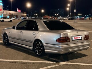 1997 Mercedes-Benz E-Класс 200 II (W210, S210), белый, 380000 рублей, вид 4