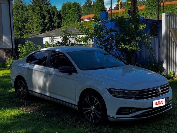 2020 Volkswagen Passat B8 Рестайлинг, белый, 2070000 рублей