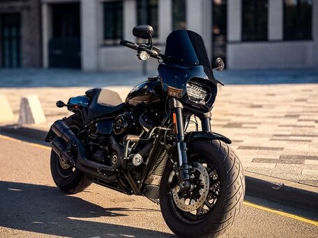 2021 Harley-Davidson Fat Bob, чёрный, 2350000 рублей, вид 1