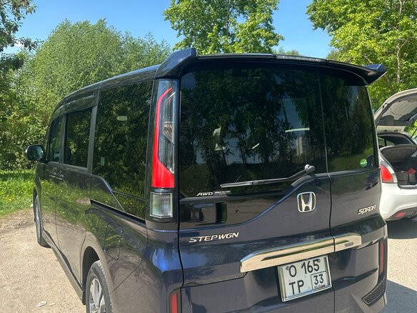2018 Honda Stepwgn Spada V Рестайлинг, синий, 2600000 рублей - вид 4