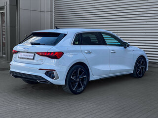 2021 Audi A3 Sportback 35 TFSI IV (8Y), белый, 2750000 рублей, вид 5
