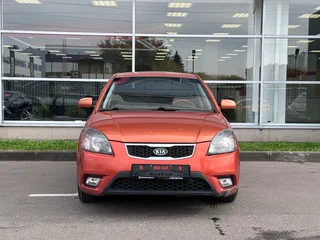 2011 Kia Rio II Рестайлинг, оранжевый, 350000 рублей, вид 2