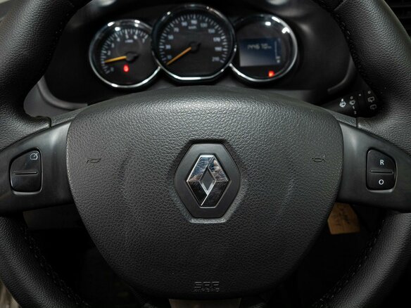 2018 Renault Sandero II, бежевый, 675000 рублей - вид 8