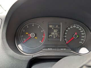 2015 Volkswagen Polo V, коричневый, 850000 рублей, вид 5