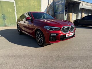 2020 BMW X6 30d III (G06), красный, 7500000 рублей, вид 3