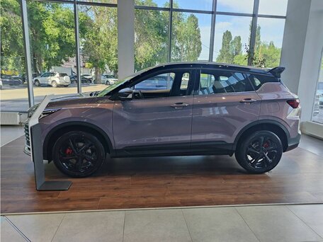 2026 Geely Coolray I Рестайлинг 2, пурпурный, 2929990 рублей, вид 4