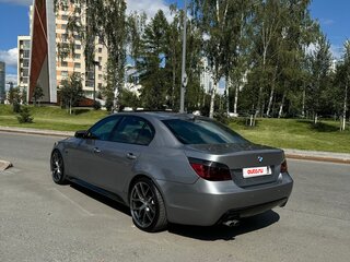 2003 BMW 5 серии 530i V (E60/E61), серый, 1099000 рублей, вид 3
