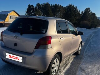 2010 Toyota Vitz II (XP90), серый, 540000 рублей, вид 4