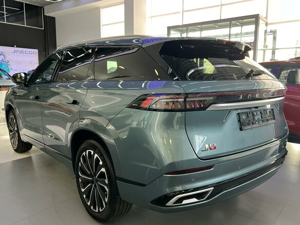 2025 Jaecoo J8, серебристый, 4569000 рублей - вид 4
