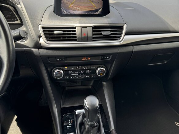 2016 Mazda 3 III (BM) Рестайлинг, серый, 1465800 рублей - вид 9