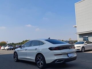 2023 Volkswagen Lamando L II, белый, 1700000 рублей, вид 4