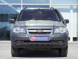 2015 Chevrolet Niva I Рестайлинг, серый, 640000 рублей, вид 2