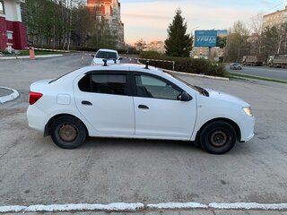 2018 Renault Logan II Рестайлинг, белый, 400000 рублей, вид 2