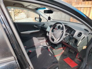 2011 Honda Stream II Рестайлинг, чёрный, 1320000 рублей, вид 4