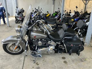 2015 Harley-Davidson Heritage Classic, серый, 925000 рублей, вид 1