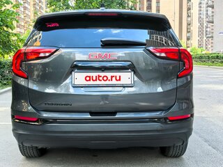 2021 GMC Terrain II, серый, 2350000 рублей, вид 5