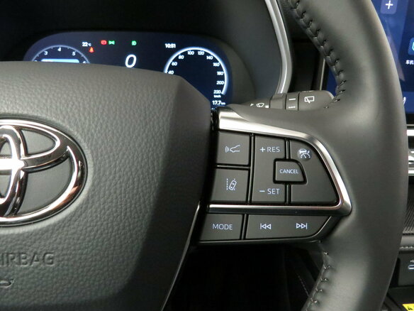 2025 Toyota Highlander IV (XU70), чёрный, 5780000 рублей - вид 13