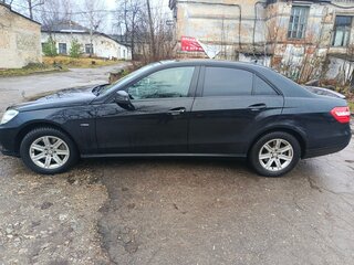 2012 Mercedes-Benz E-Класс 200 7G-Tronic IV (W212, S212, C207), чёрный, 1400000 рублей, вид 4