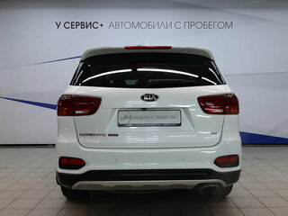 2018 Kia Sorento III Prime Рестайлинг, белый, 2129000 рублей, вид 4