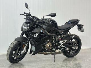 2024 BMW S 1000 R, чёрный, 1779000 рублей, вид 3