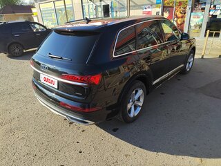 2022 Audi Q7 45 TFSI II (4M) Рестайлинг, чёрный, 6000000 рублей, вид 4