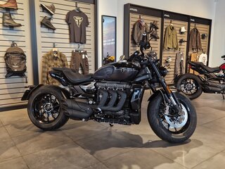 2025 Triumph Rocket III, чёрный, 3890000 рублей, вид 1