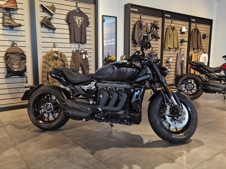 2025 Triumph Rocket III, чёрный, 3890000 рублей, вид 1