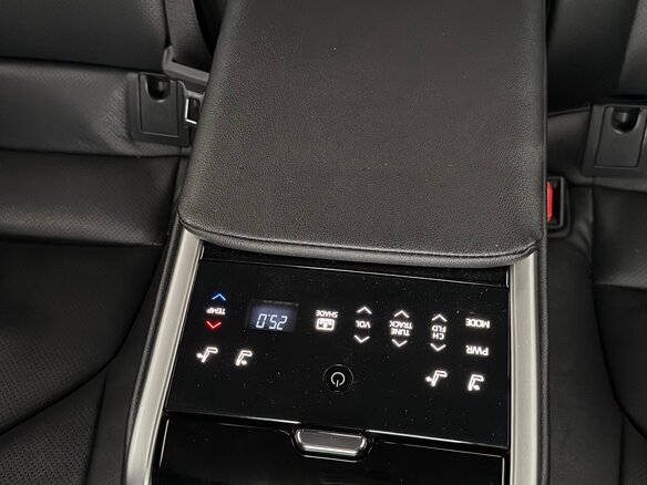 2023 Toyota Camry VIII (XV70) Рестайлинг, чёрный, 3500000 рублей - вид 4